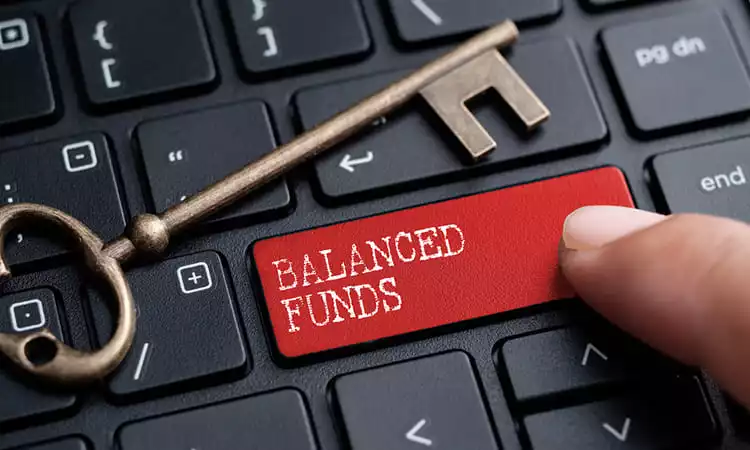 What Are Balanced Funds? Are They Safe Investments? What Are Balanced Funds? Are They Safe Investments?