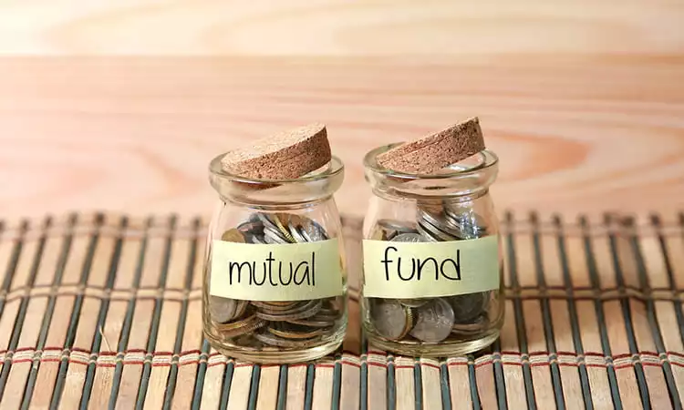 Difference Between Hybrid Funds, Debt Funds And Equity Funds Difference Between Hybrid Funds, Debt Funds And Equity Funds